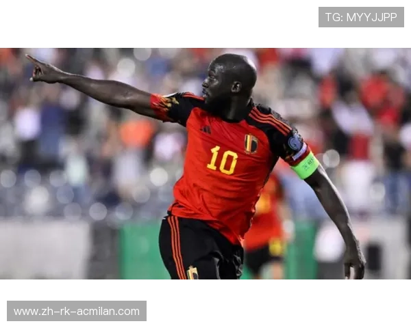 卢卡库二点跟进爆射,力量与时机完美融合 卢卡库二点跟进爆射,力量与时机完美融合