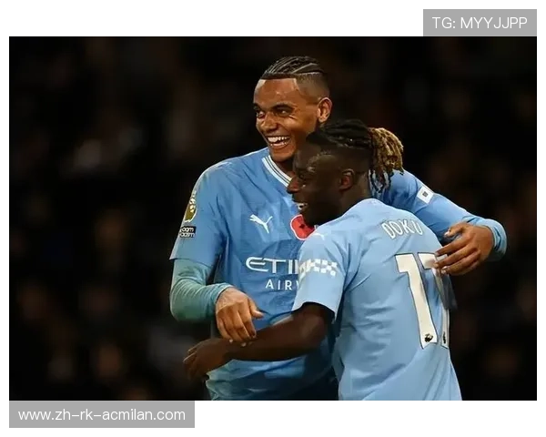 切尔西前场包夹中抢断后发动闪电反击