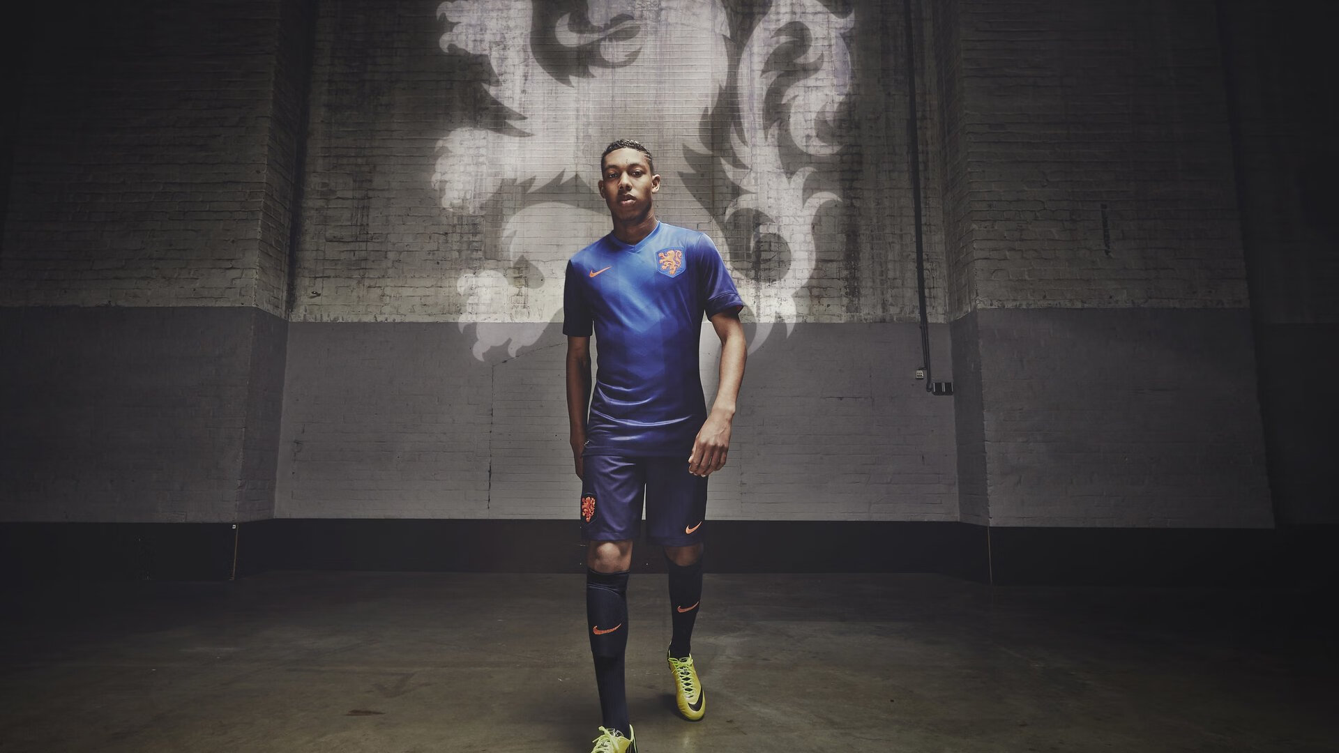 《堡垒之夜》“未来之光”创意无限,玩家争相展现实力!